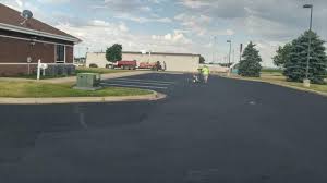 Professional Driveway Paving  in Milwaukee, WI